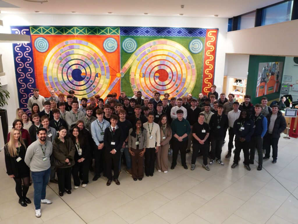 Thinking Outside the Box 📦💭 

Our UK apprentices started off the ne &hellip;