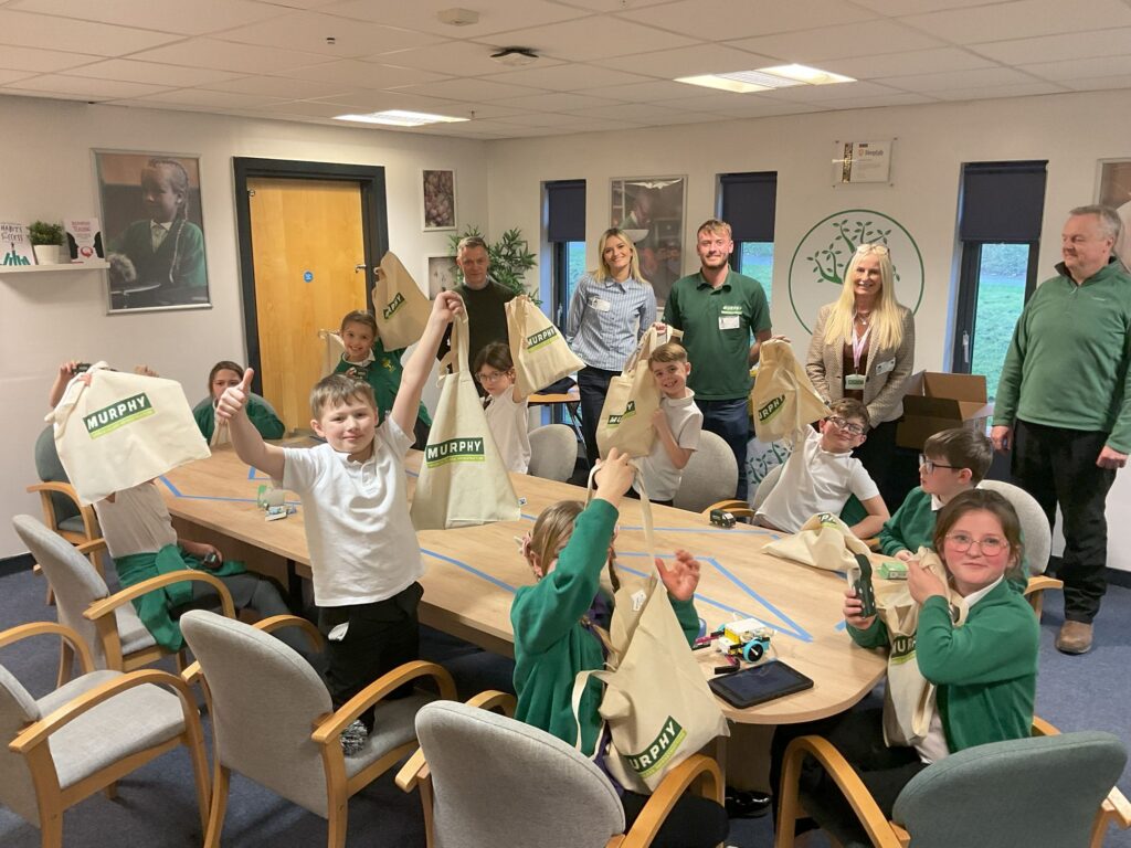 Building creativity brick by brick 🧩🧱 

Our project team at EGL1 set  &hellip;