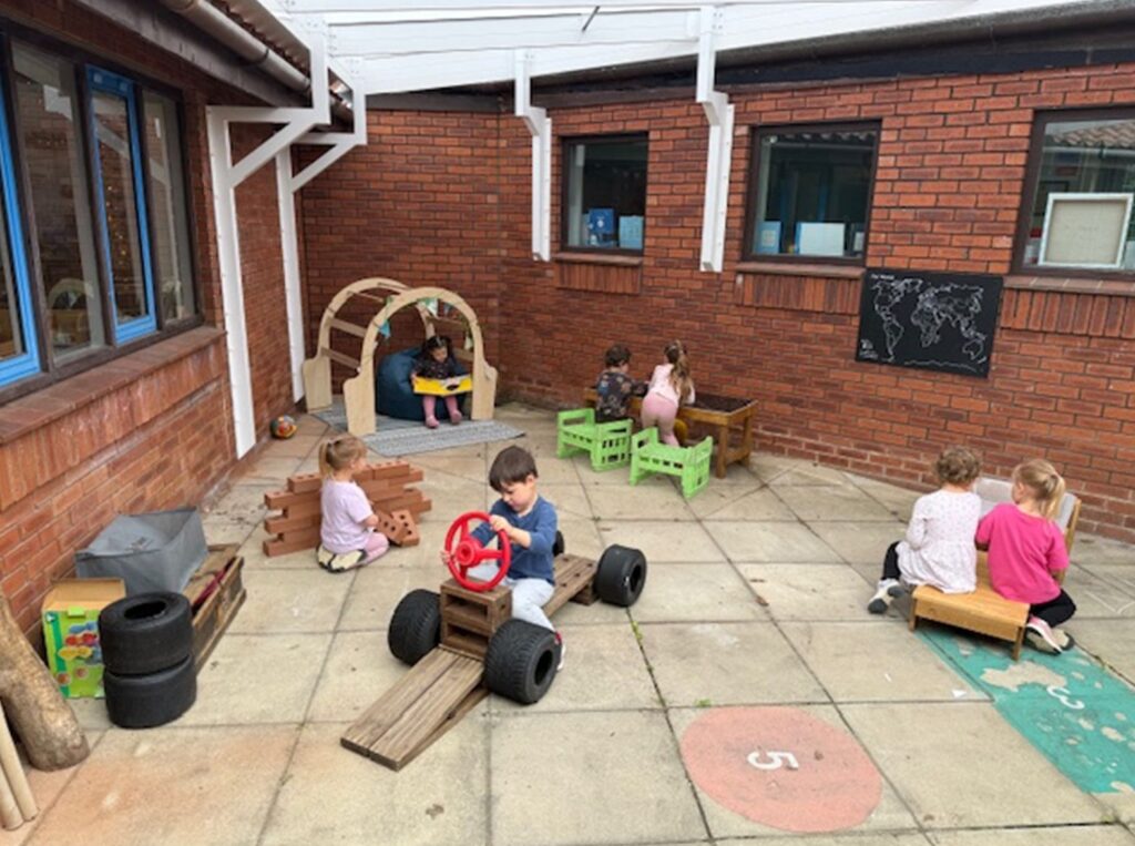 🤸 Giving children space to play and learn ⛹‍♀️ 

Our Overton proj &hellip;